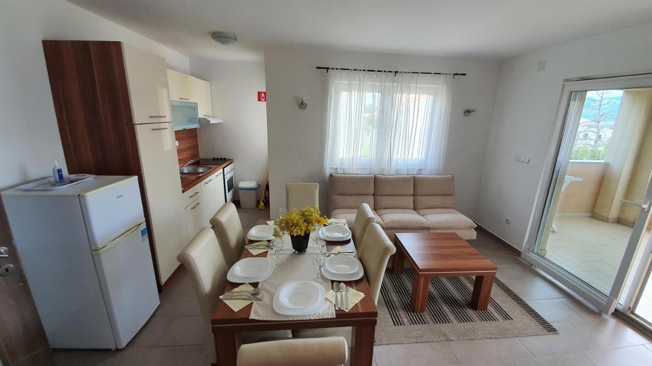 Apartments Augustin Паг Екстер'єр фото