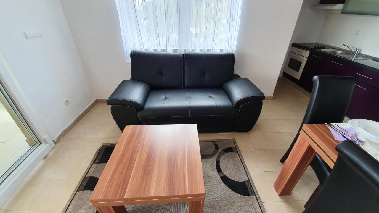Apartments Augustin Паг Екстер'єр фото
