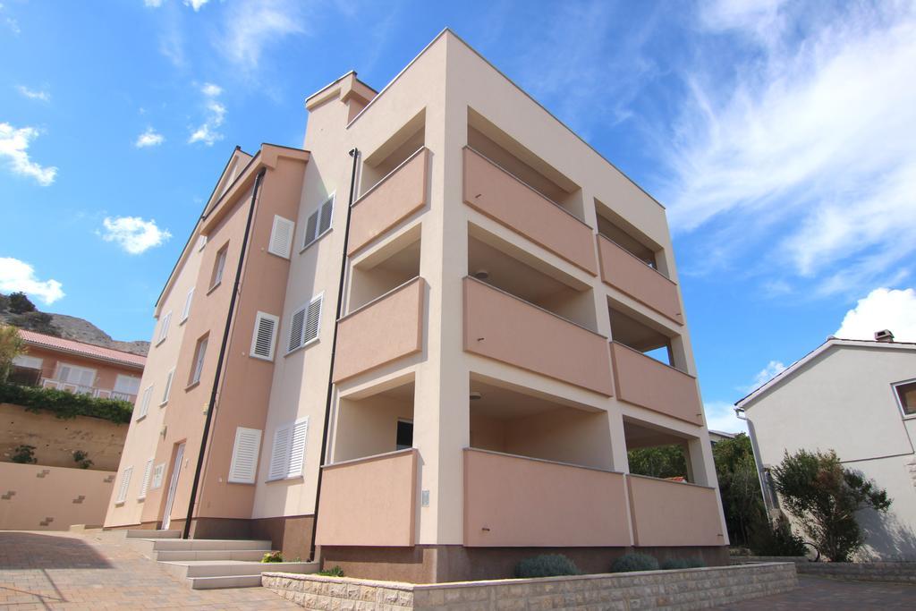Apartments Augustin Паг Екстер'єр фото